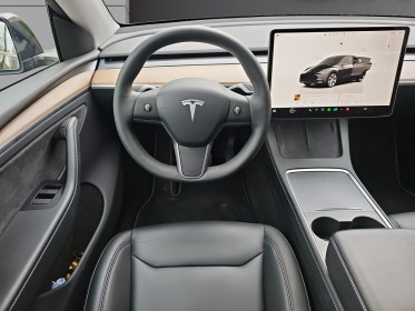 Tesla model y standard rwd / sièges chauffant avant et arrière occasion osny simplicicar simplicibike france