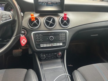 Mercedes classe cla 180 d 7-g dct sensation-4 jantes et pneu neuf occasion paris 17ème (75)(porte maillot) simplicicar...