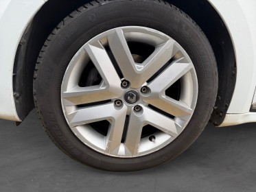 Renault clio v blue dci 85 business/ radar de recul / carplay / entretien renault occasion paris 17ème (75)(porte maillot)...