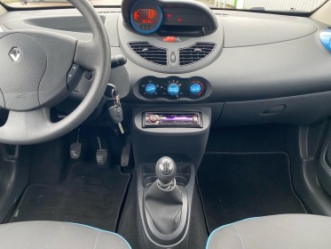 Renault twingo ii 1.2 16v 75 authentique régulateur climatisation garantie 12 mois occasion barberey simplicicar...