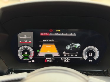 Audi a3 sportback 40 tfsie 204 s tronic 6 s line - garantie 12 mois - acc - keyless - toit ouvrant - camÉra de recul...