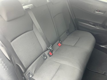 Toyota c-hr hybride 122h edition - pack chrome - garantie 12 mois occasion simplicicar lyon nord simplicicar simplicibike...