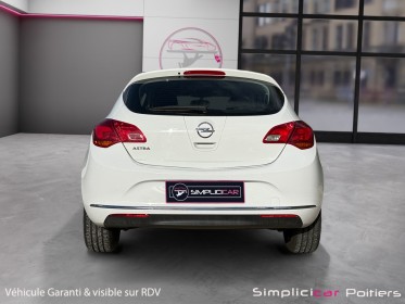Opel astra 1.4 twinport 100 ch essentia moteur à chaine entretien complet garantie 12 mois occasion simplicicar poitiers...