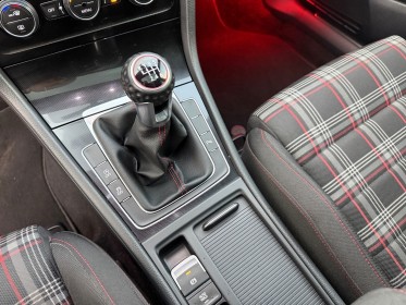 Volkswagen golf 2.0 tsi 220 bluemotion technology gti - garantie 12mois - carplay - toit ouvrant - siÈges chauffant occasion...