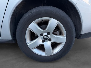 Peugeot 3008 1.6 e-hdi 115ch fap etg6 crossway grip control caméra de recul toit panoramique garantie 12 mois occasion...