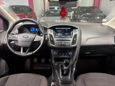 Ford focus 1.0 ecoboost 125 ss titanium garantie 12 mois radars de recul occasion simplicicar villebon-sur-yvette simplicicar...