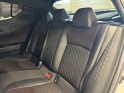 Toyota c-hr hybride distinctive full options garantie 12 mois occasion simplicicar villebon-sur-yvette simplicicar...