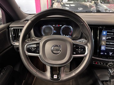 Volvo v60 t4 190 ch r-design carplay camera de recul toit pano regulateur adaptatif attelage conduite autonome matrix led......