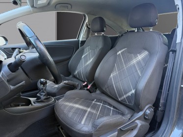 Opel corsa 1.4 turbo 100 ch stop/start color edition entretien complet bluetooth régulateur de vitesse garantie 12 mois...
