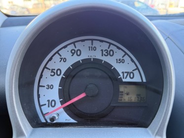 Toyota aygo 1.0 vvt-i up climatisation garantie 12 mois occasion simplicicar narbonne simplicicar simplicibike france