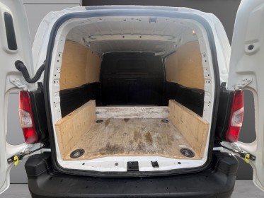 Peugeot partner fourgon standard 650 kg bluehdi 100 ss bvm5 asphalt occasion simplicicar brive la gaillarde  simplicicar...