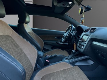 Volkswagen scirocco 1.4 tsi 160 dsg7 - entretiens vw - toit ouvrant - très bon état - garantie occasion simplicicar salon...