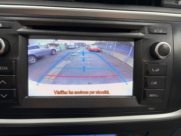 Toyota auris hybride 136h style, caméra ar, radar av/ar, toit panoramique, siège chauffant, garantie 12 mois. occasion...