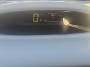 Renault twingo 1.2i initiale distri ok - ct ok occasion avignon (84) simplicicar simplicibike france