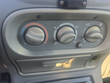 Renault twingo 1.2i initiale distri ok - ct ok occasion avignon (84) simplicicar simplicibike france