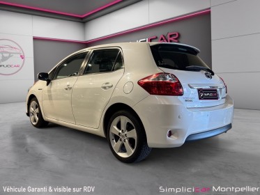 Toyota auris mc 136ch dynamic hsd suivi exclusif toyota garantie 12 mois occasion montpellier (34) simplicicar simplicibike...