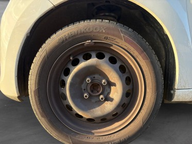 Renault twingo iii 1.0 sce 70 bc zen garantie 12 mois occasion simplicicar lyon nord simplicicar simplicibike france