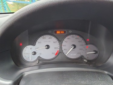 Peugeot partner combi 1.6 16v quiksilver occasion simplicicar lille  simplicicar simplicibike france