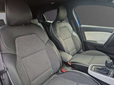 Renault clio v e-tech 140 intens carplay caméra led interieur 4 pneus neufs garantie 12 mois occasion simplicicar valence -...