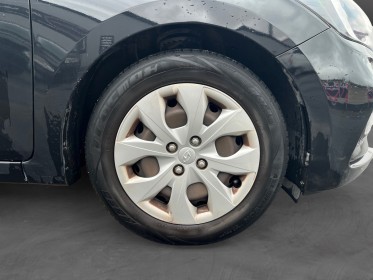Hyundai i20 1.2 75 ch initia edition clim - garantie 12 mois occasion simplicicar reims simplicicar simplicibike france