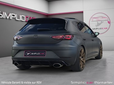 Seat leon cupra 2.0 tsi 300ch dsg6 / covering gris matte/ toit ouvrant occasion simplicicar pontarlier auto  simplicicar...