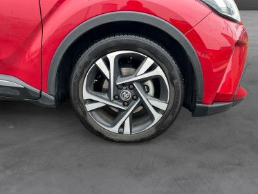 Toyota c-hr hybride my23 1.8l collection pack premium pack silver siéges électriques occasion parc voitures beauvais...