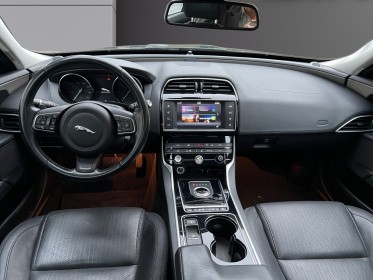 Jaguar xe xe 2.0 d - 180 ch bva portfolio occasion parc voitures beauvais simplicicar simplicibike france