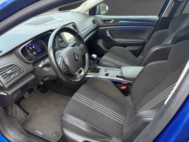 Renault megane iv estate 1.3 tce 140 gt line / toit ouvrant / caméra / attelage occasion simplicicar veauche simplicicar...