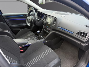 Renault megane iv estate 1.3 tce 140 gt line / toit ouvrant / caméra / attelage occasion simplicicar veauche simplicicar...