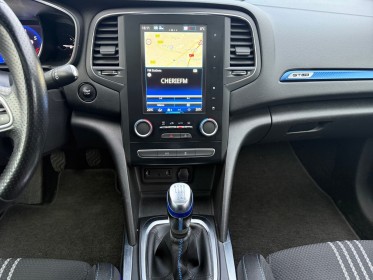 Renault megane iv estate 1.3 tce 140 gt line / toit ouvrant / caméra / attelage occasion simplicicar veauche simplicicar...