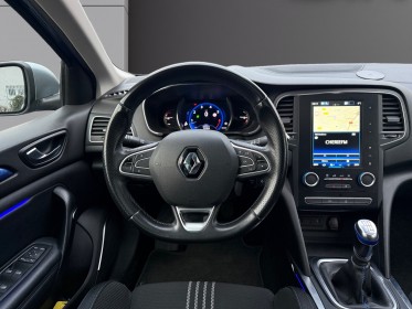 Renault megane iv estate 1.3 tce 140 gt line / toit ouvrant / caméra / attelage occasion simplicicar veauche simplicicar...