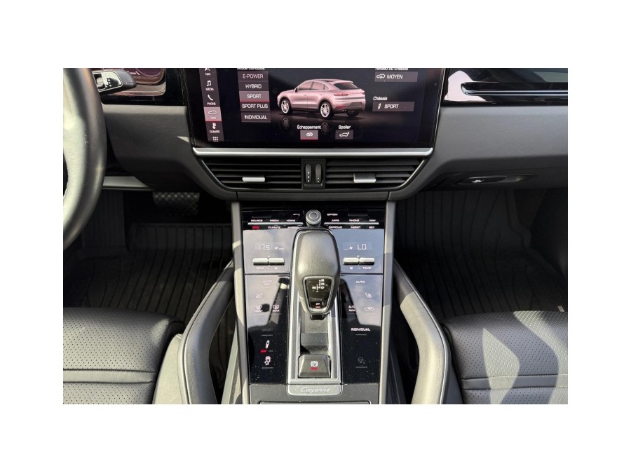 PORSCHE d'occasion CAYENNE 3.0 V6 E-HYBRID COUPE PLATINIUM EDITION de