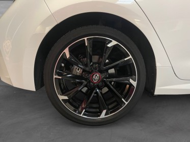Toyota corolla hybride my22 184h gr sport 4 pneus neufs garantie 12 mois occasion simplicicar saint-jean simplicicar...