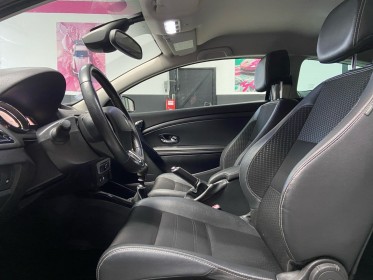 Renault megane iii coupe 1.5 dci 110 energy eco2 bose - garantie 12 mois occasion simplicicar brest simplicicar simplicibike...