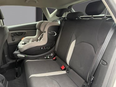 Seat leon 1.6 tdi 105  référence climatisation bluetooth attelage garantie 12 mois occasion simplicicar toulouse sud...