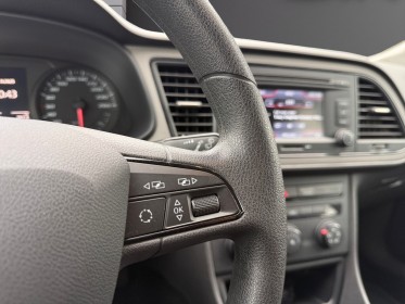 Seat leon 1.6 tdi 105  référence climatisation bluetooth attelage garantie 12 mois occasion simplicicar toulouse sud...
