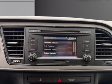 Seat leon 1.6 tdi 105  référence climatisation bluetooth attelage garantie 12 mois occasion simplicicar toulouse sud...