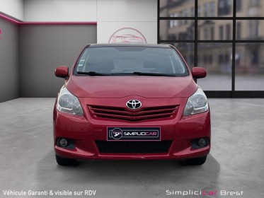 Toyota verso lca connect 2.0 d4d 126ch shyview connect - attelage - garantie 12 mois occasion simplicicar brest simplicicar...