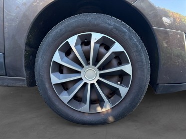 Renault grand scenic iii dci 105 eco2 authentique 7 pl - garantie 12 mois occasion simplicicar brest simplicicar simplicibike...