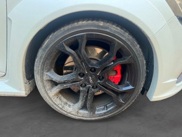 Renault clio iv 1.6 turbo 220 energy rs trophy edc body kit rs performance et monitor excellent état garantie 12 mois...