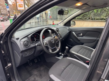 Dacia sandero tce 90 stepway / radar de recul / barres de toit / entretien renault / garantie 12 mois occasion paris 17ème...