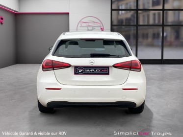 Mercedes classe a business 180 d 8g-dct business line attelage semi amovible angles morts caméra de recule garantie 12 mois...