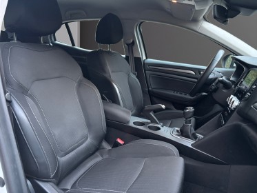 Renault megane iv berline tce 115 21n business garantie 12 mois occasion simplicicar vienne simplicicar simplicibike france