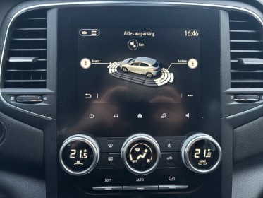 Renault megane iv berline tce 115 21n business garantie 12 mois occasion simplicicar vienne simplicicar simplicibike france