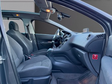 Peugeot 5008 2.0 hdi 150ch allure bvm6 7places - radar av ar - toit panoramique - gps occasion simplicicar rennes simplicicar...