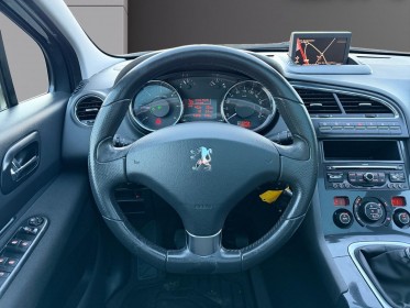 Peugeot 5008 2.0 hdi 150ch allure bvm6 7places - radar av ar - toit panoramique - gps occasion simplicicar rennes simplicicar...