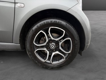 Smart fortwo coupe 90 cv boite auto passion- toit panoramique - accoudoir - jantes alu bicolor -vitres teintées occasion...