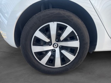 Renault clio v blue dci 100 evolution carplay regulateur garantie 12 mois occasion montpellier (34) simplicicar simplicibike...