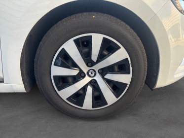 Renault clio v blue dci 100 evolution carplay regulateur garantie 12 mois occasion montpellier (34) simplicicar simplicibike...