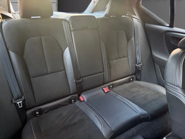 Volvo xc40 hybride rechargeable 262 cv  18082 ch dct7 r-design camera de recul toit ouvrant panoramique hayon électrque......